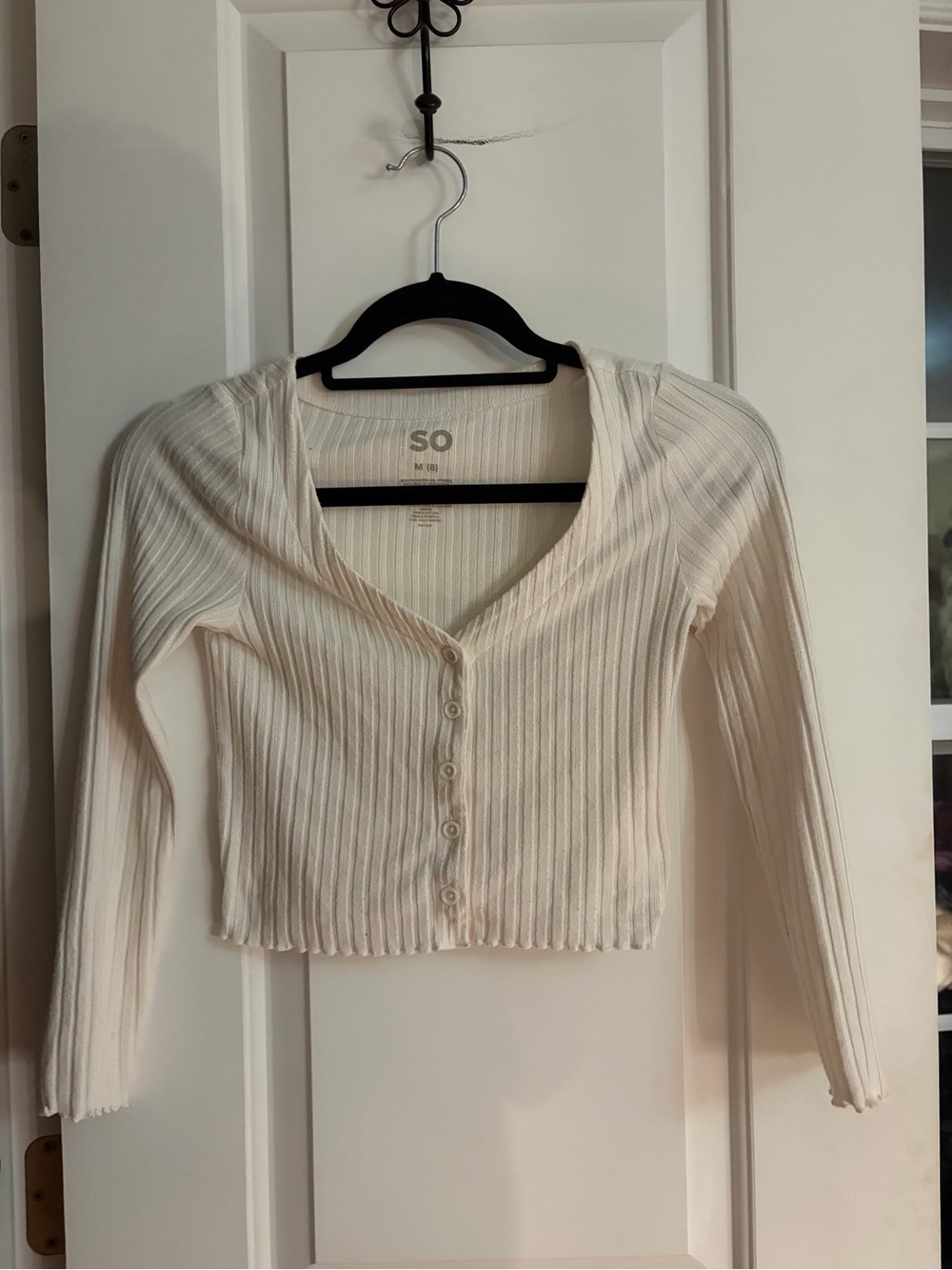 SO kids rubbed white long sleeve cropped white shirt size medium 8 never worn